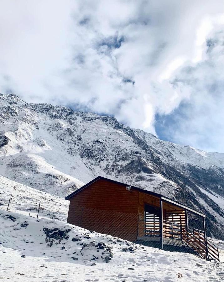 Kazbegi 5054 Hotel Bagian luar foto
