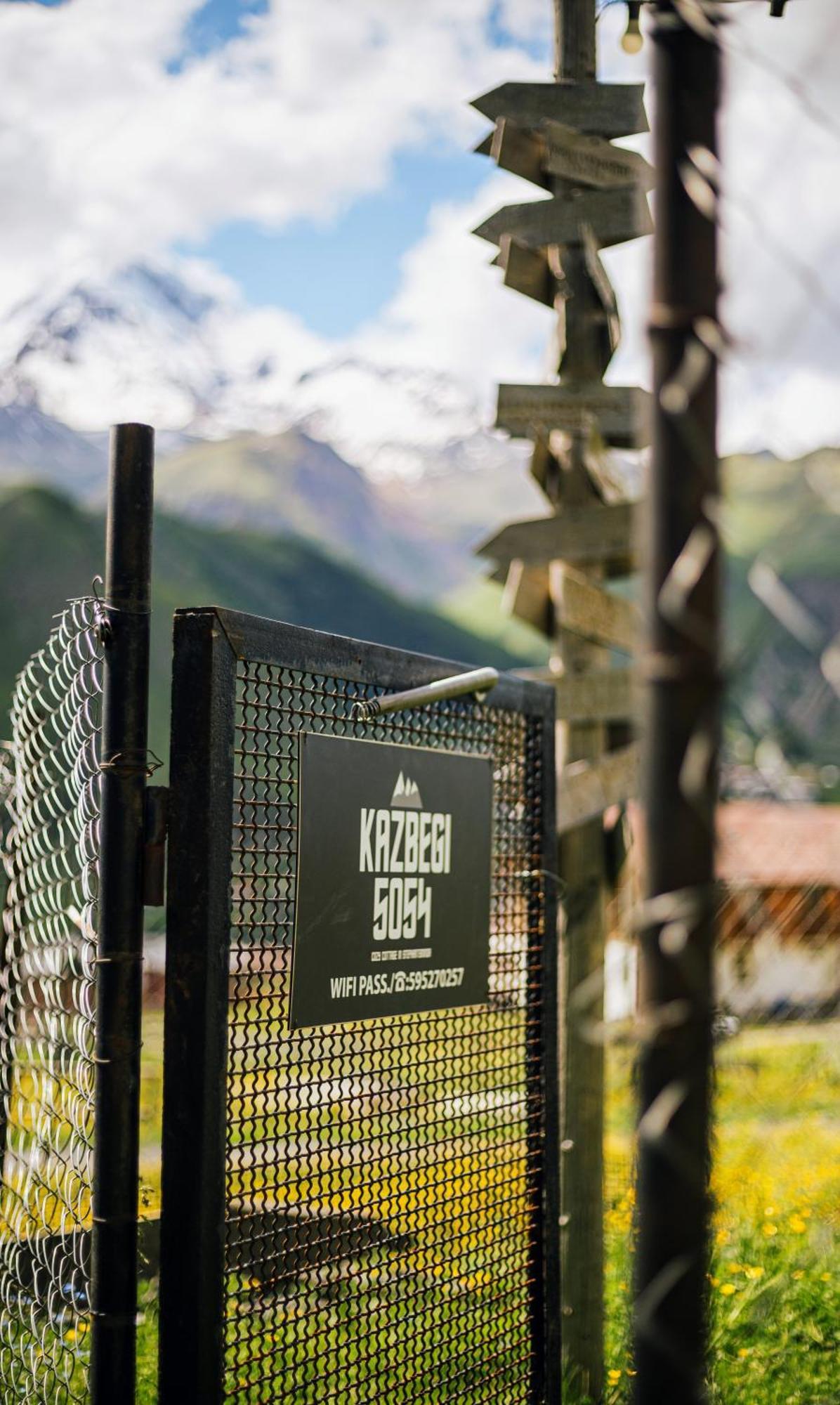 Kazbegi 5054 Hotel Bagian luar foto