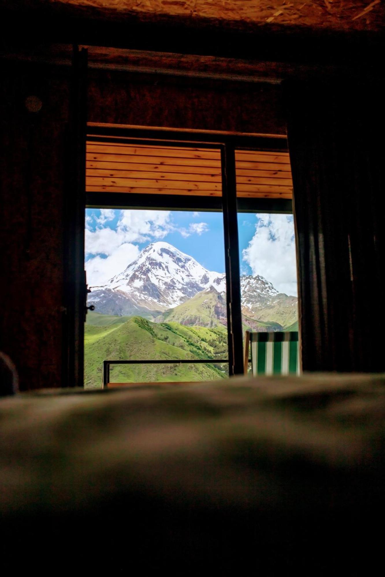 Kazbegi 5054 Hotel Bagian luar foto