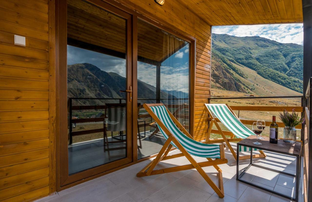 Kazbegi 5054 Hotel Bagian luar foto